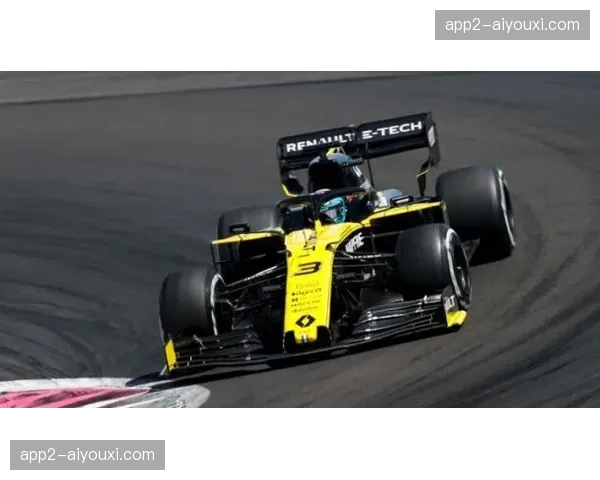 积分榜中游竞争白热化 七支球队分差仅六分